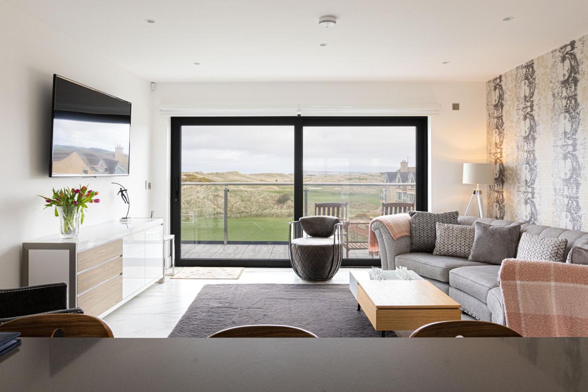 Curran Gate Luxury Serviced Apartments, Portrush Exterior photo
